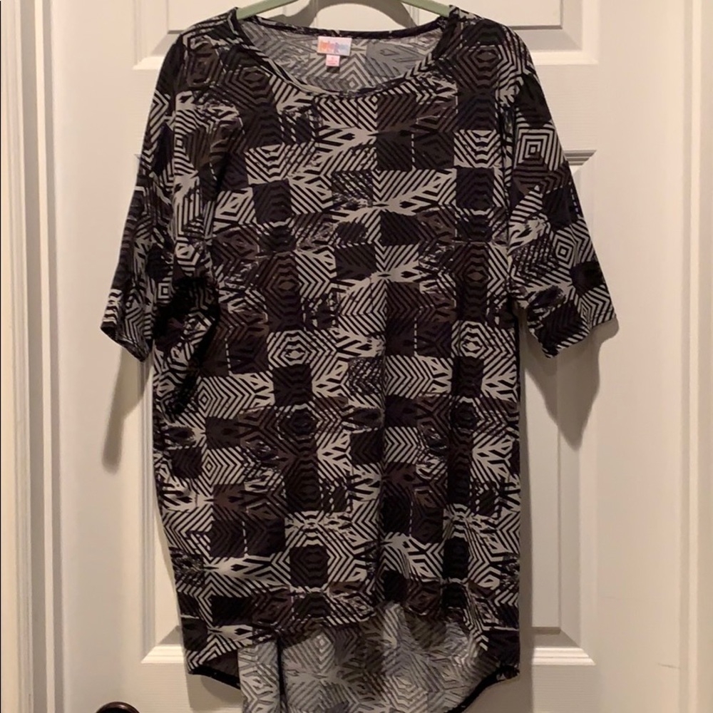 🌟🌟LulaRoe Irma🌟🌟3/$20 with bundle
